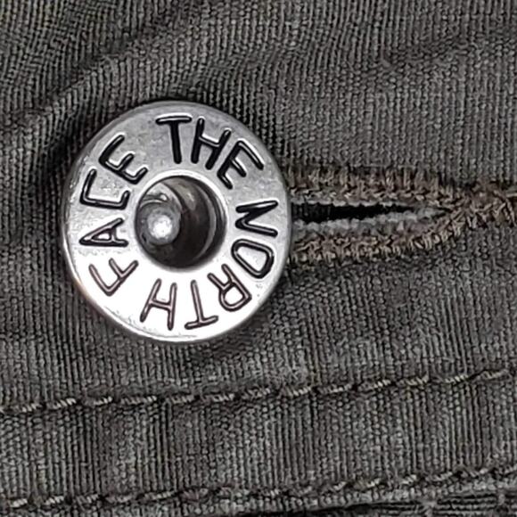 The North Face Shorts Men's Size 40 Regular Green Cargo Ripstop Canvas - Picture 4 of 13